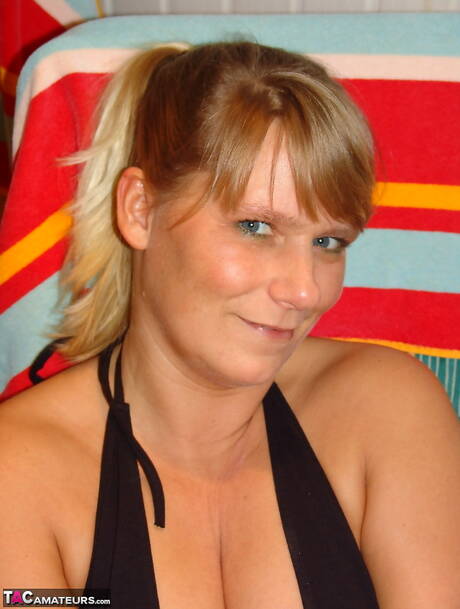 TAC Amateurs offers a free pic gallery with Sweet Susi xxx gallery 273879