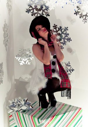 Pink Velvet Vault are proud to present you with a free pics featuring Sydney Mai demonstrating sexy form